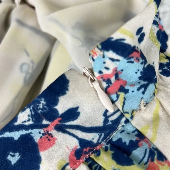 NWT! Darling Piper Accordion Pleated Floral Mini Skirt with Tie Belt Large - Picture 8 of 11